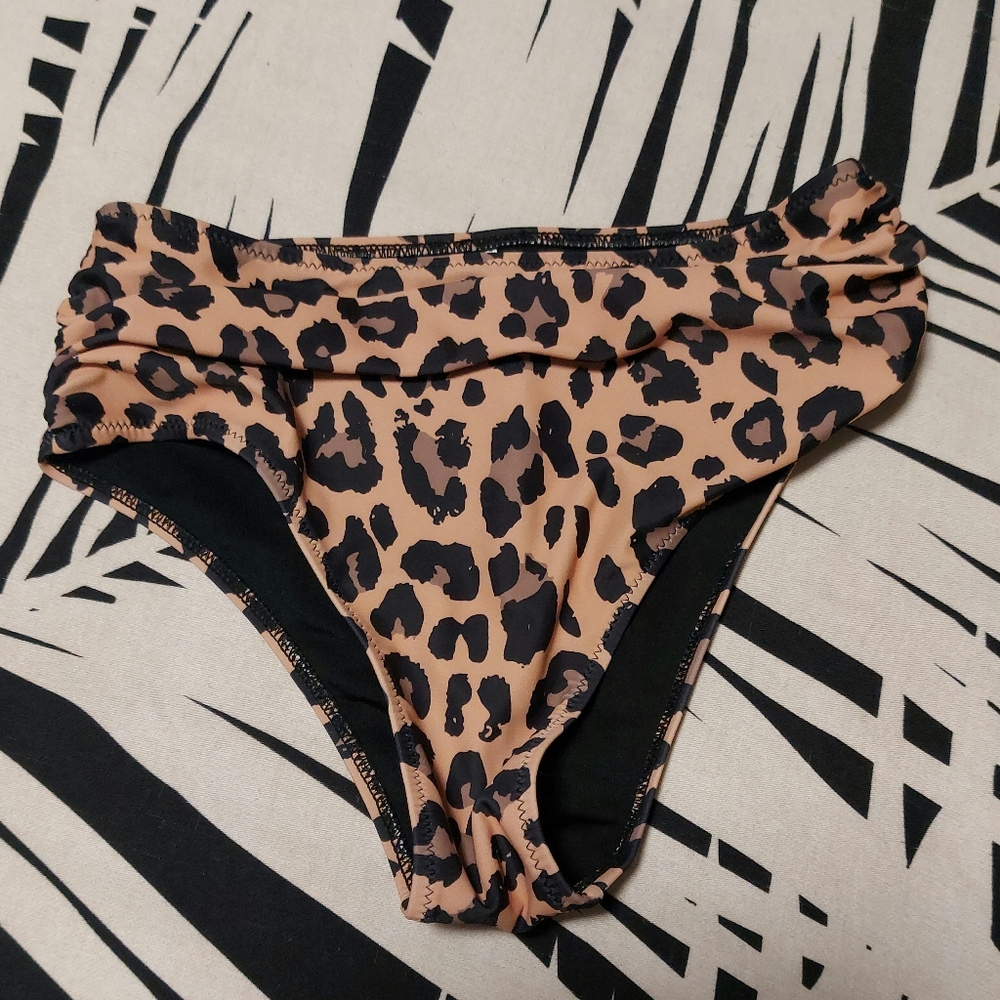 High waist bikini bottom